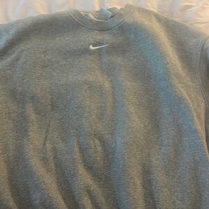 Gray Nike crew neck!